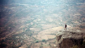 Peñón de Cayaguanca, la Reserva Biológica El Güisayote